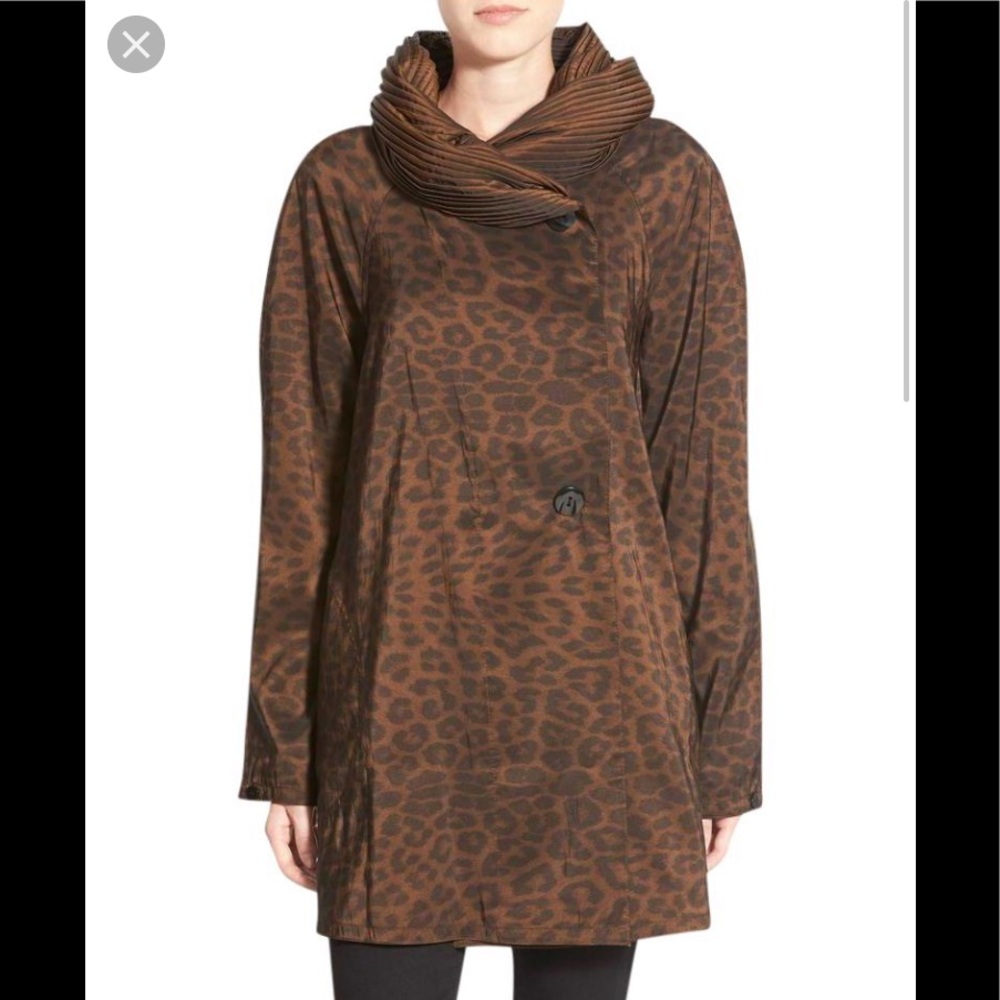 Mini Leopard Donatella Rain Jacket size 2 m/l